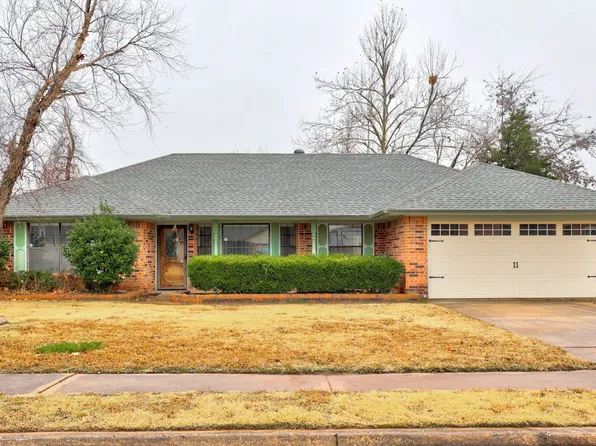 1208 NE 22nd St, Moore, OK 73160