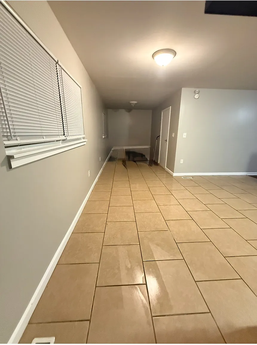 3921 Catalina Ct photo 1