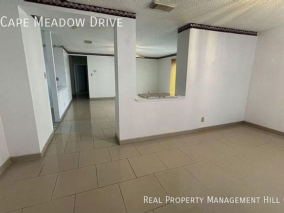 3rd image of 6711 Cape Meadow Dr