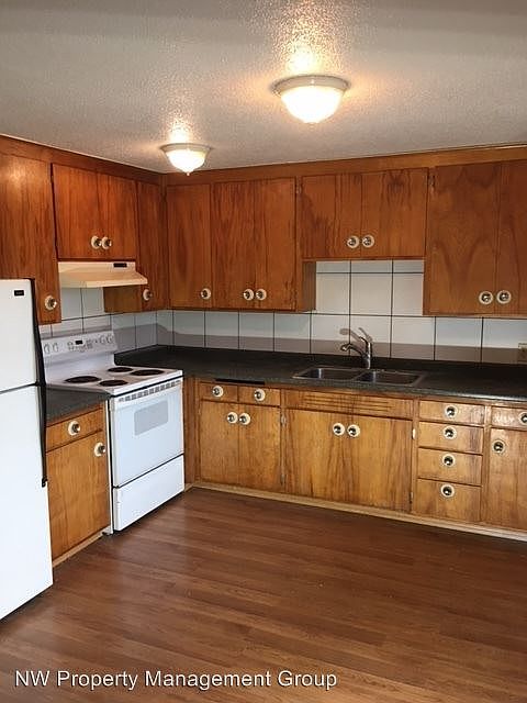 1st image of 19614 69th Pl W APT 1