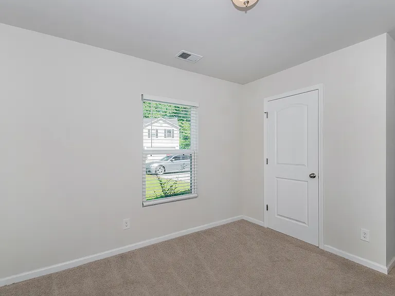 208 Saddle Brooke Trce — Photo 9