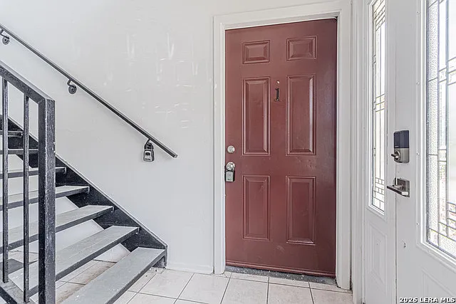 2 bed, 2.0 bath, 1000 sqft, $1,200 — Photo 4