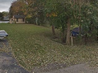 3105 Grove Ln, Cary, IL 60013