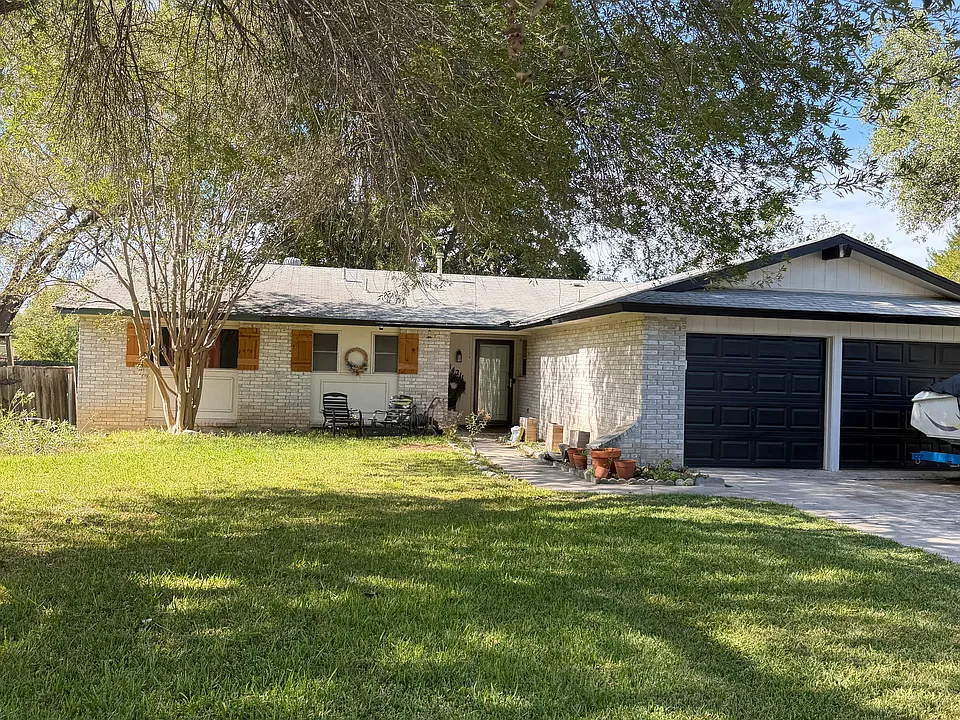14211 Mesquite Smoke St