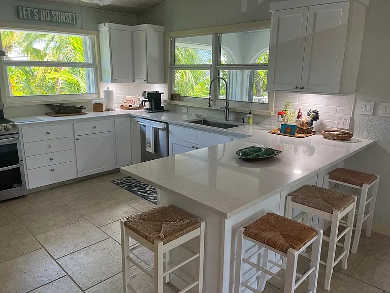 1050 Gulf Dr — Photo 11