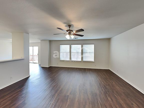5th image of 3305 Mayfair Dr