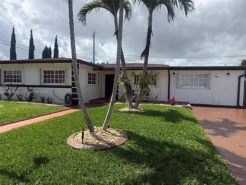 11602 NW 58th Ave Photo 1