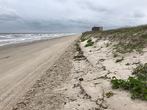5th image of 110 Mustang Island Estates Dr