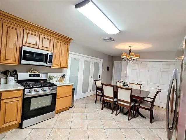 3516 Clearview Pkwy — Photo 9