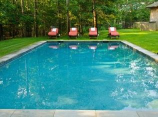 4 Boulder Ln, East Hampton, NY 11937