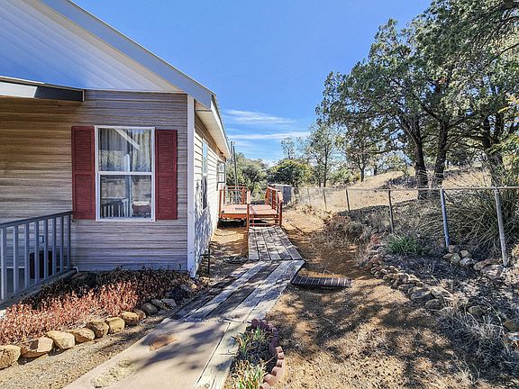 3rd image of 58 Kneeling Nun Rd