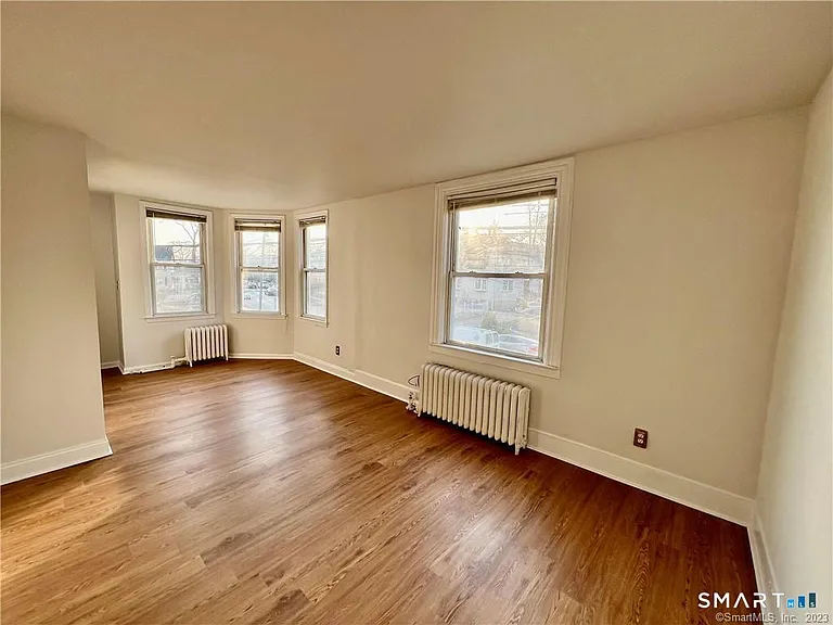 122 Seaside Ave #2 — Photo 11