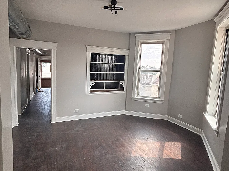 2427 S Spaulding Ave #3