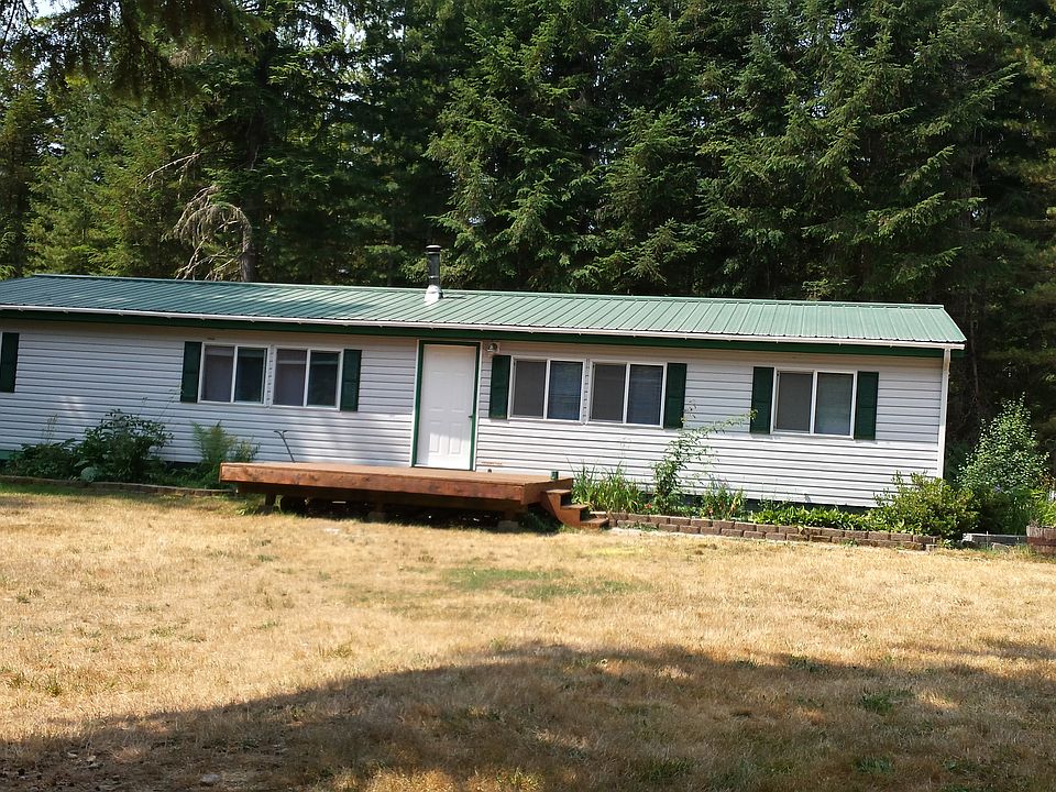 1st image of 160 NE Lilac Ln