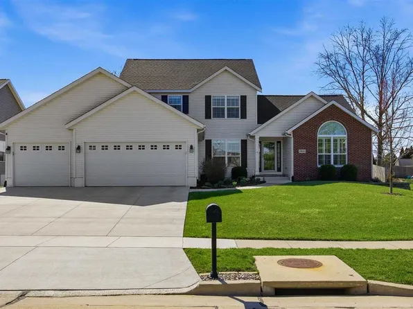 2085 Plymouth St, Marion, IA 52302