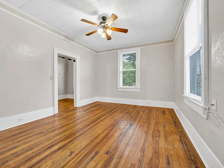 614 Heidt St — Photo 14