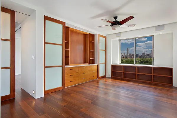 Sold by Douglas Elliman | media 15