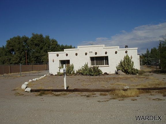 2nd image of 1261 E Levee Dr