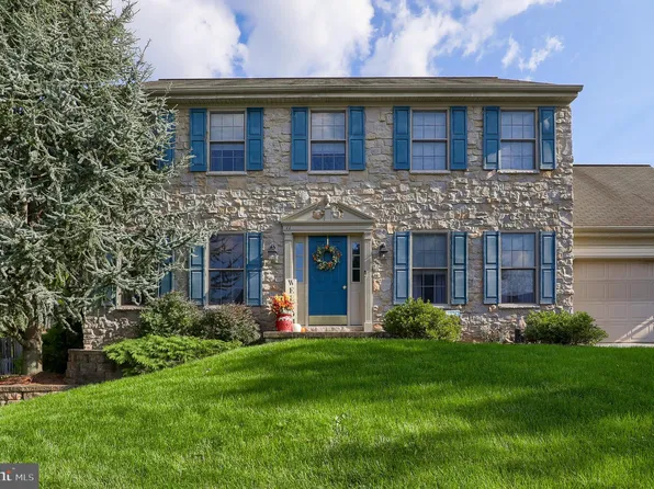 11 Creek Ln, Ephrata, PA 17522