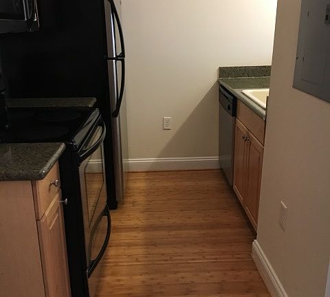 5th image of 1414 W Marshall St APT 308