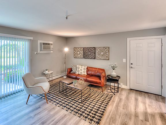 4th image of 1130 S Williams St #1128D10