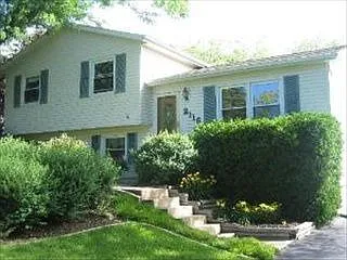 2116 Old Elm Rd photo 1