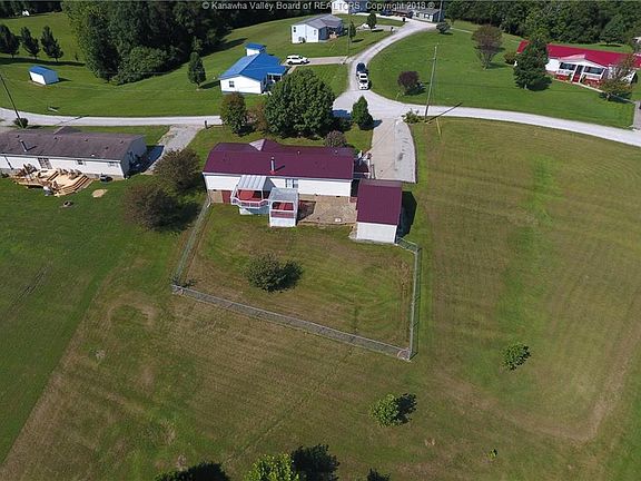 5th image of 361 Highland Dr