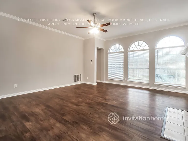 2821 Alcot Ln — Photo 3