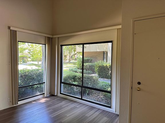 2nd image of 2286 Swarthmore Dr