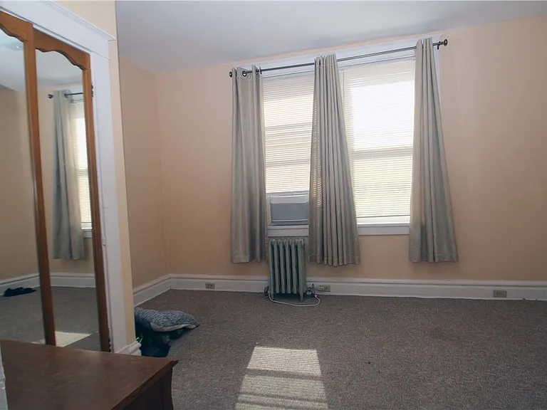 368 S Evaline St #1 — Photo 5