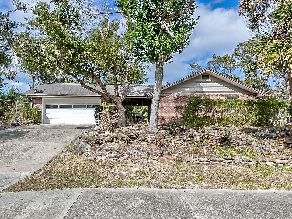 1st image of 902 Woodmere Cir