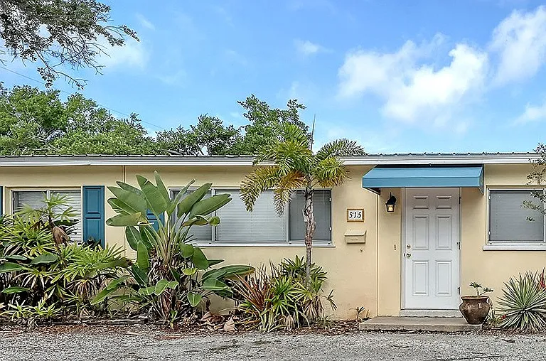 515 Gillespie Ave — Photo 1