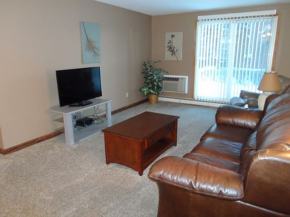 4th image of 6143 W Howard Ave Unit 16