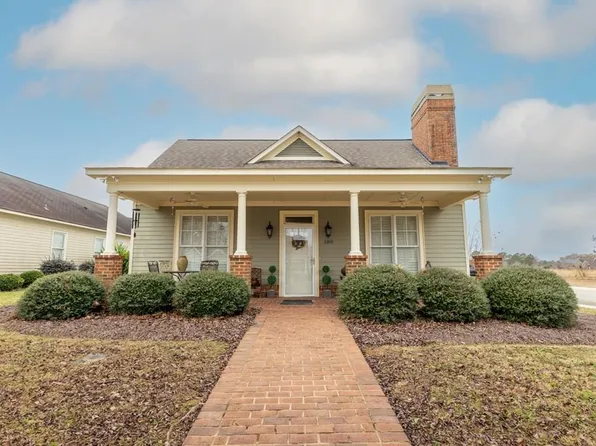 100 Cherry Laurel Trl, Americus, GA 31709