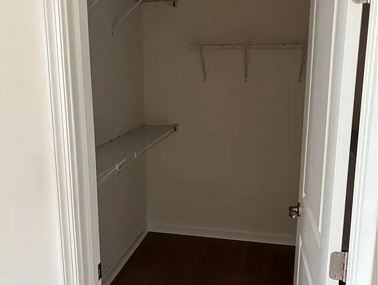 1155 Westminster Dr — Photo 13