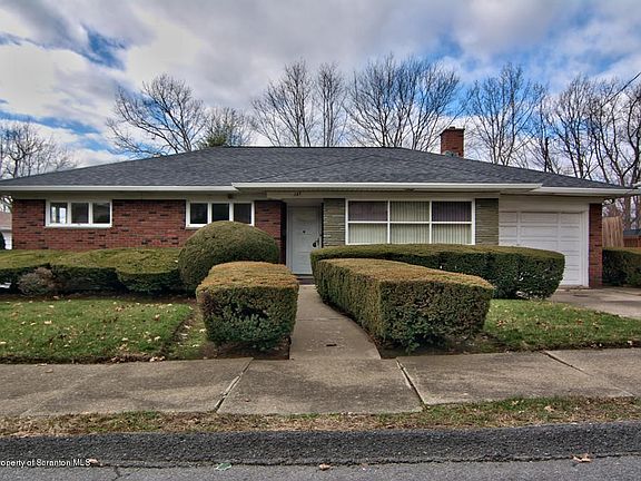 2nd image of 125 Peller Ave