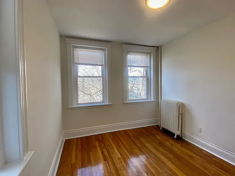 12 Camelot Ct #15R — Photo 28