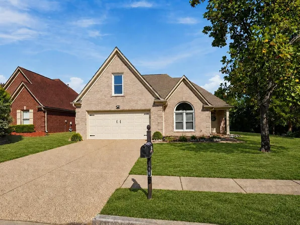 1960 Chartridge Dr, Cordova, TN 38016