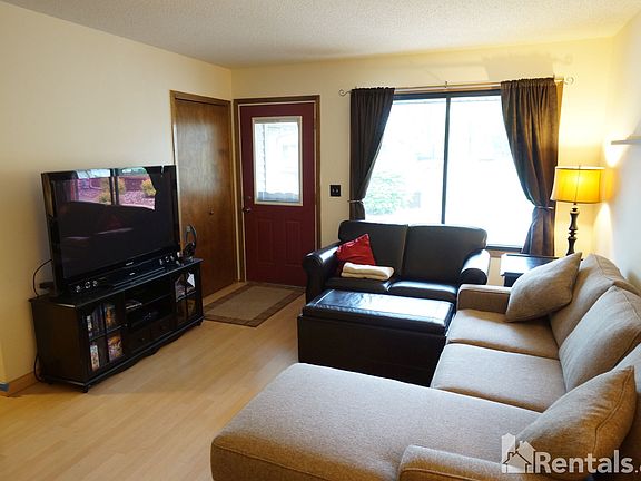 2nd image of 4282 Parkview Ct #4282
