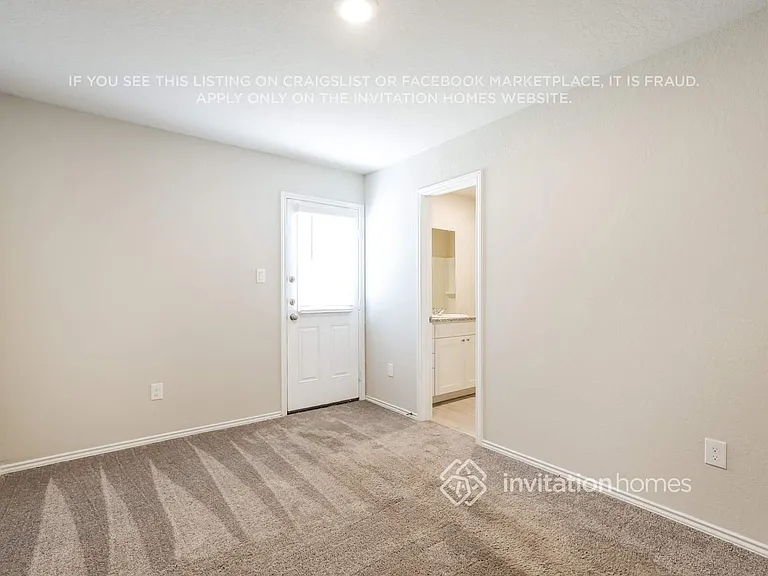 4223 Southton Lk — Photo 9