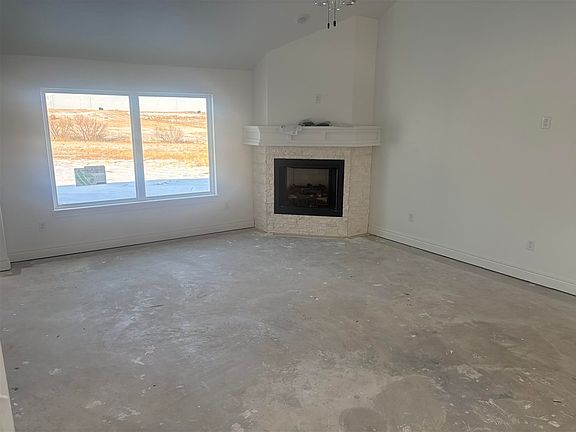 4th image of 3540 NW Welch Rd