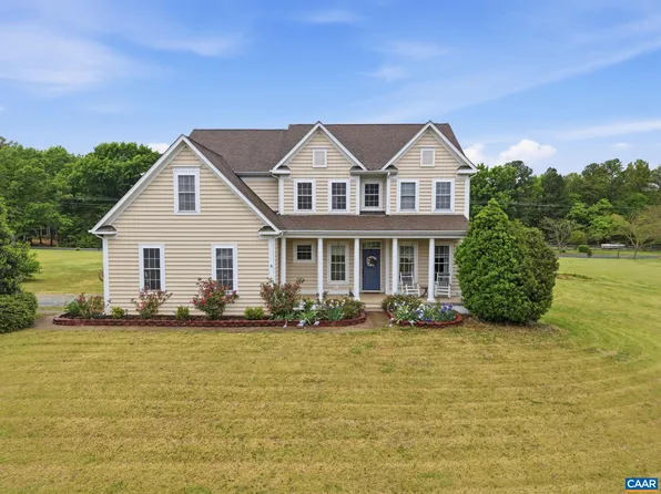 172 Glebe Ln, Scottsville, VA 24590