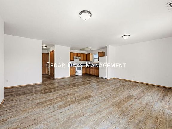 5th image of 282 Erin Pl #202
