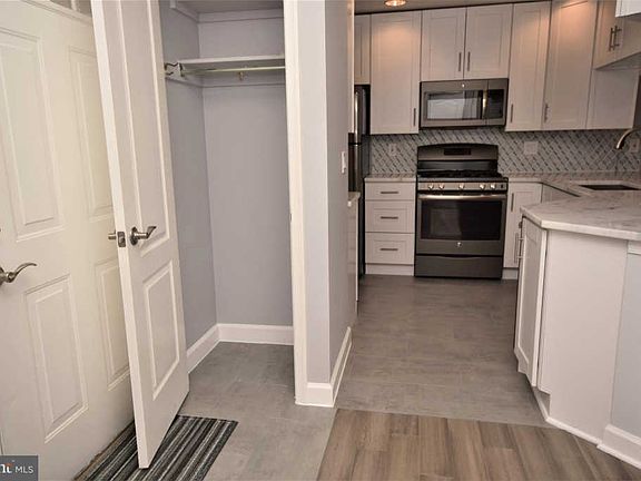 2nd image of 6924 Fairfax Dr Unit 234