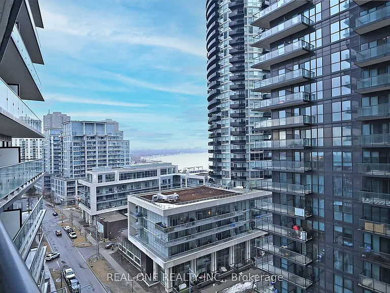 38 Annie Craig Dr #1005 — Photo 18