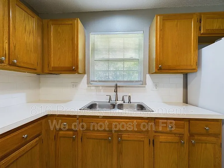 2314-2316 Monroe Ave #2316 — Photo 9