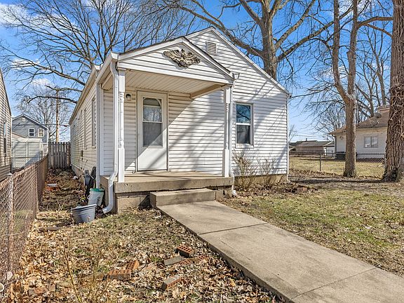 2nd image of 2421 S McClure St