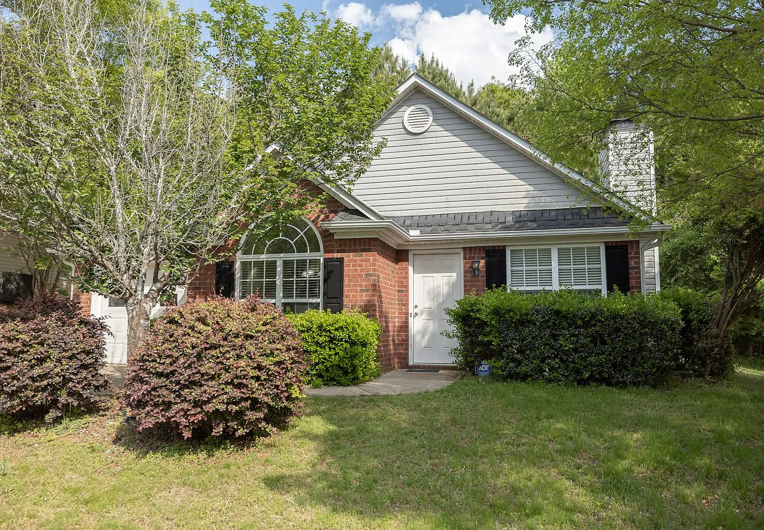 141 Birch Valley Drive — Photo 1