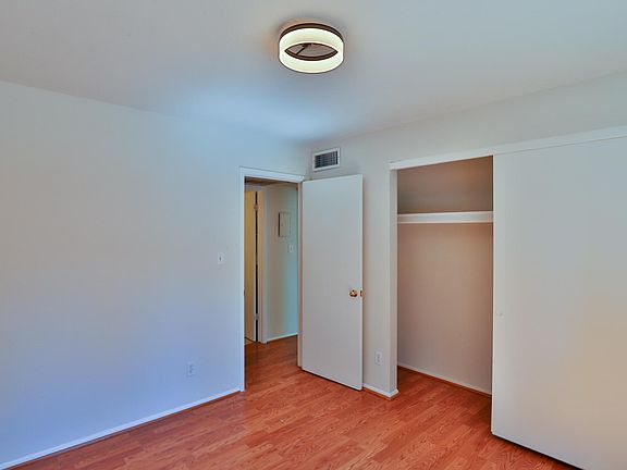 4th image of 911 S Casitas Dr APT A