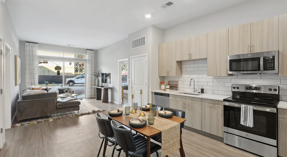 Open Kitchen Into Living Room - Innsbrook Square